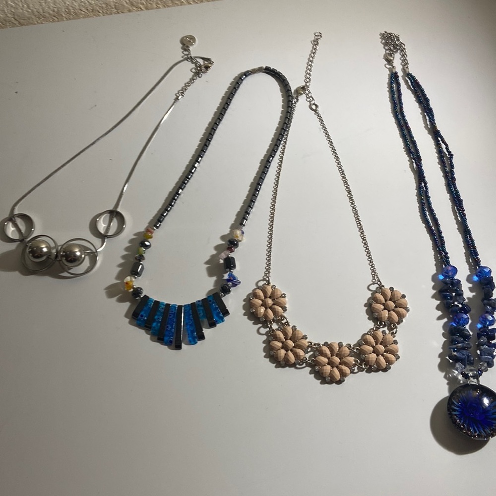 bundle of 4 necklaces
